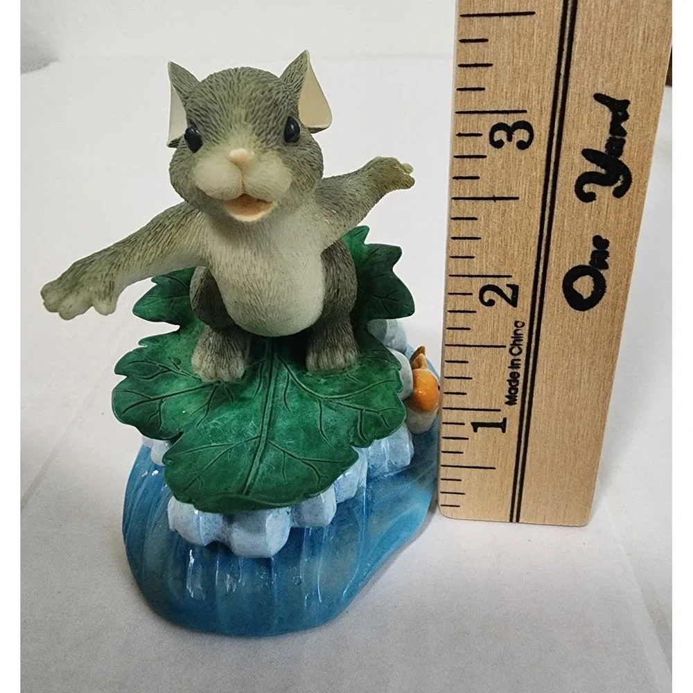 Charming Tails Hang Ten Figurine Mouse Surfing 83/103 Fitz & Floyd